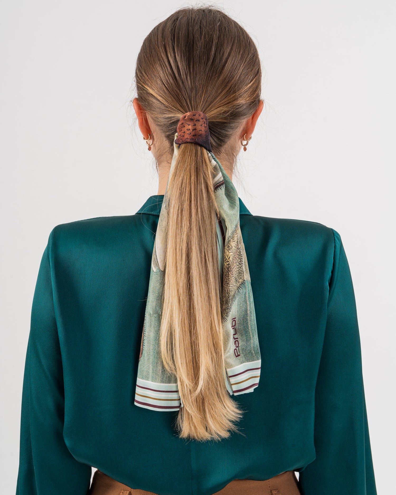 Foulard Donna, 100% Seta, Made in Italy, Rettangolare 40x90, Stile Ninfea