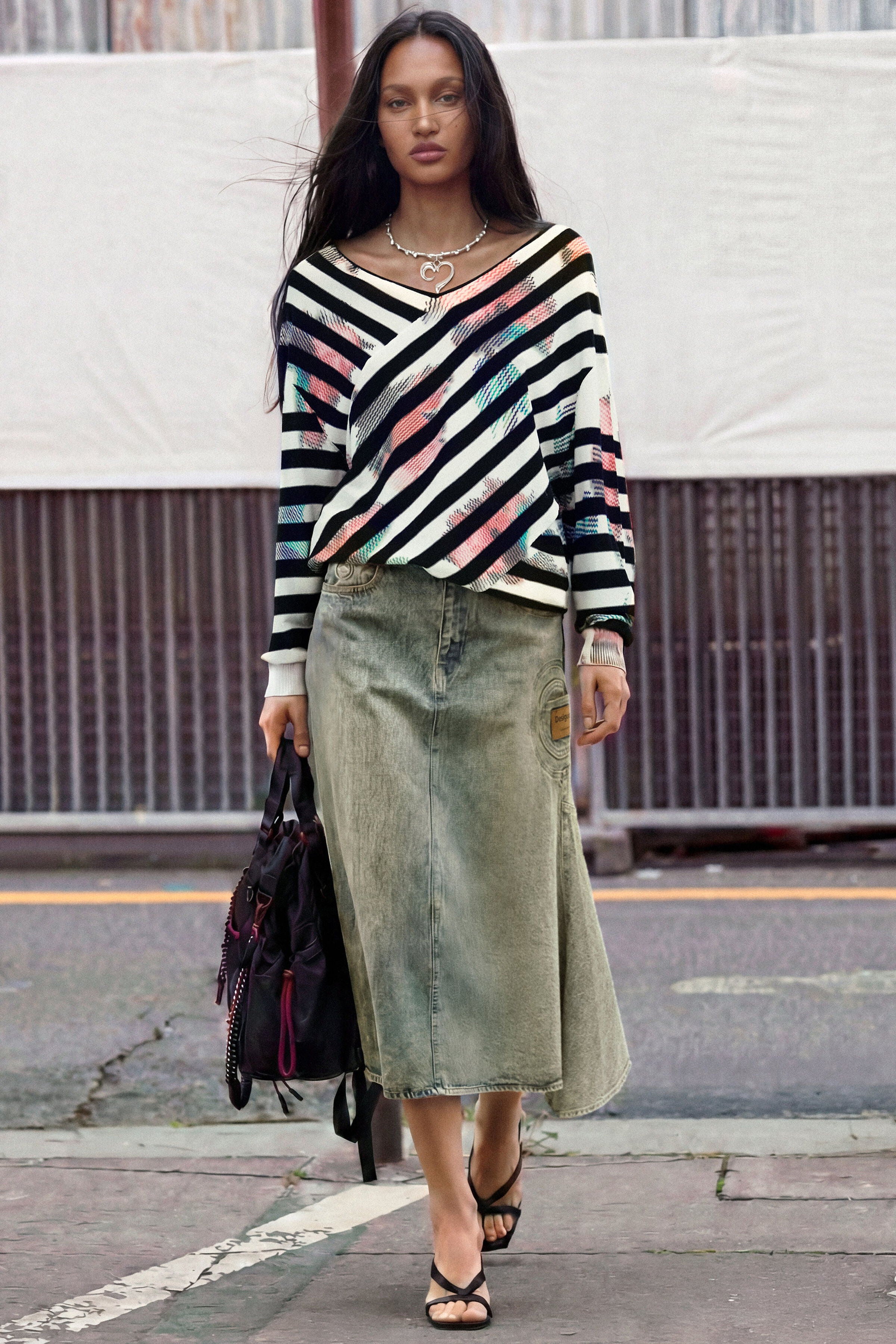 26SWJF012000 - immagine 1