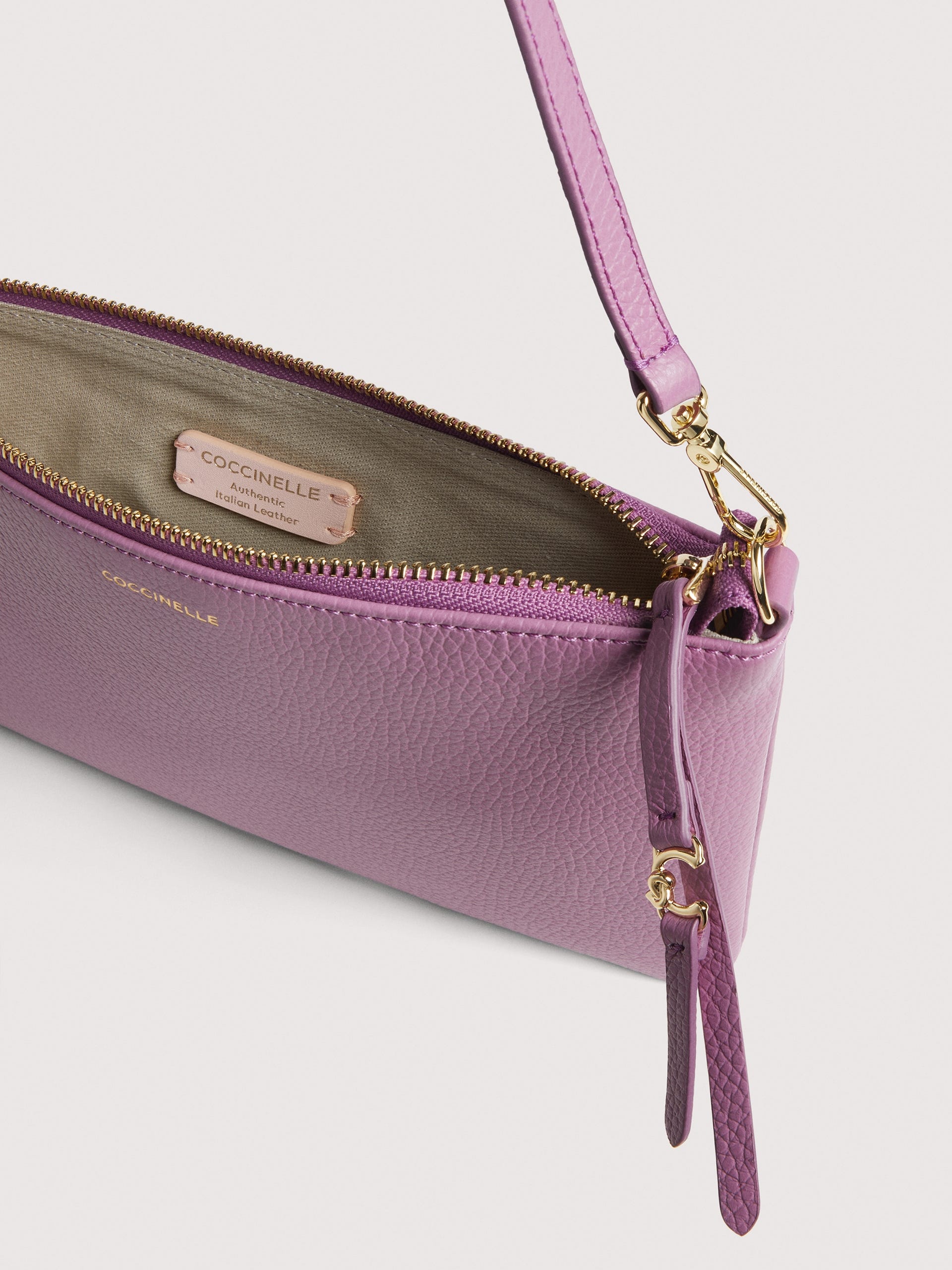 Coccinelle Borsa a Spalla Pelle Donna Viola Logo Borse - vista 4