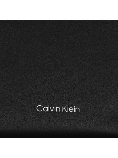 CALVIN KLEIN Borsello Uomo Nero con Tracolla Regolabile e Logo - vista 3