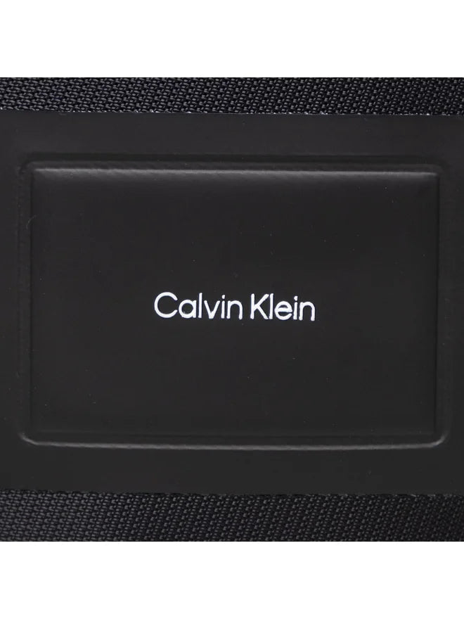 CALVIN KLEIN Borsello Uomo Nero con Tracolla Regolabile e Logo - vista 5