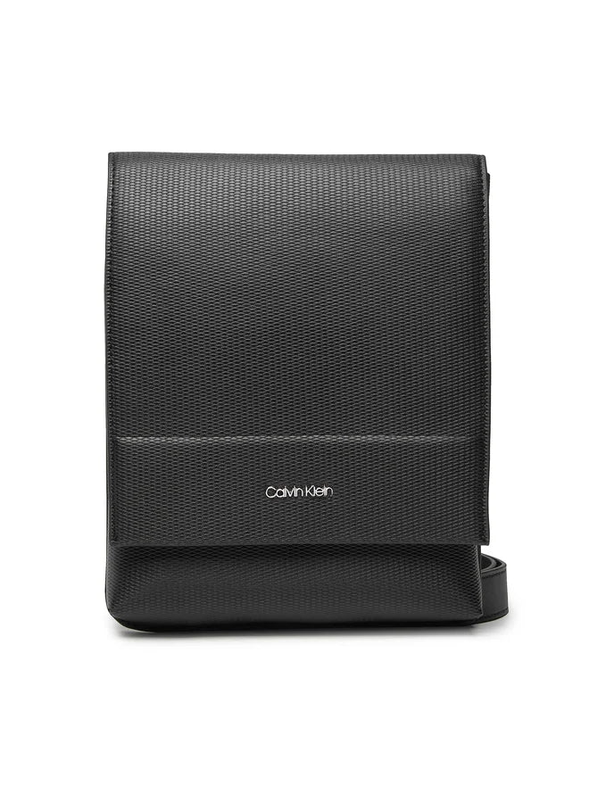 CALVIN KLEIN Borsello Uomo Nero con Tracolla Regolabile e Chiusura Automatica