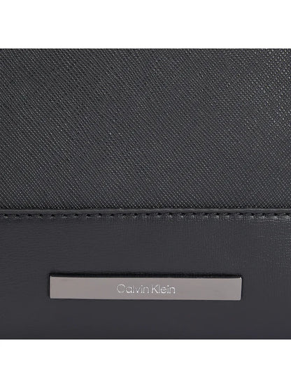 CALVIN KLEIN Borsello Uomo Nero con Tracolla Regolabile e Logo - vista 3