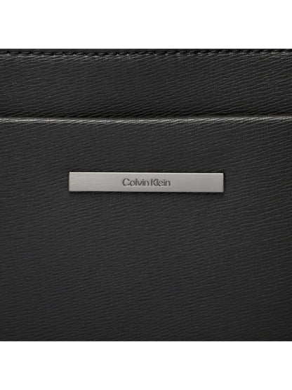 CALVIN KLEIN Borsello Uomo Nero con Tracolla Regolabile e Logo - vista 3