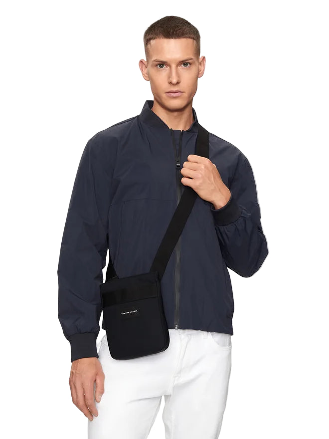 TOMMY HILFIGER Borsello Uomo Nero con Tracolla Regolabile e Logo