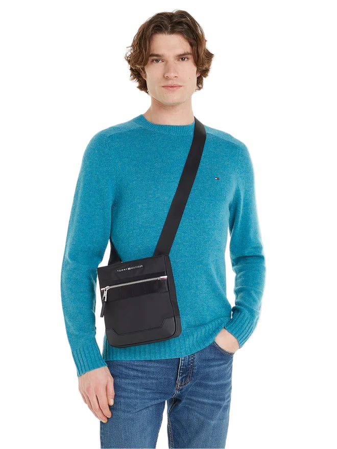 TOMMY HILFIGER Borsello Uomo Blu con Tracolla Regolabile e Logo