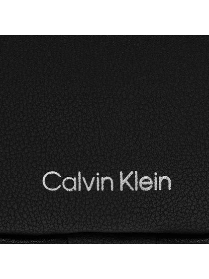 CALVIN KLEIN Borsello Uomo Nero con Tracolla Regolabile e Logo - vista 3