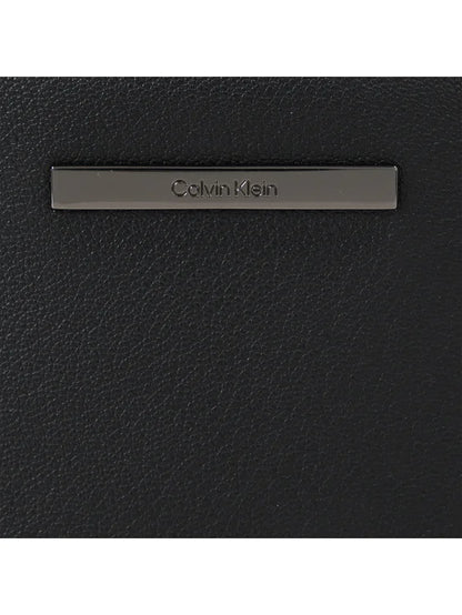 CALVIN KLEIN Borsello Uomo Nero con Tracolla Regolabile e Logo - vista 3