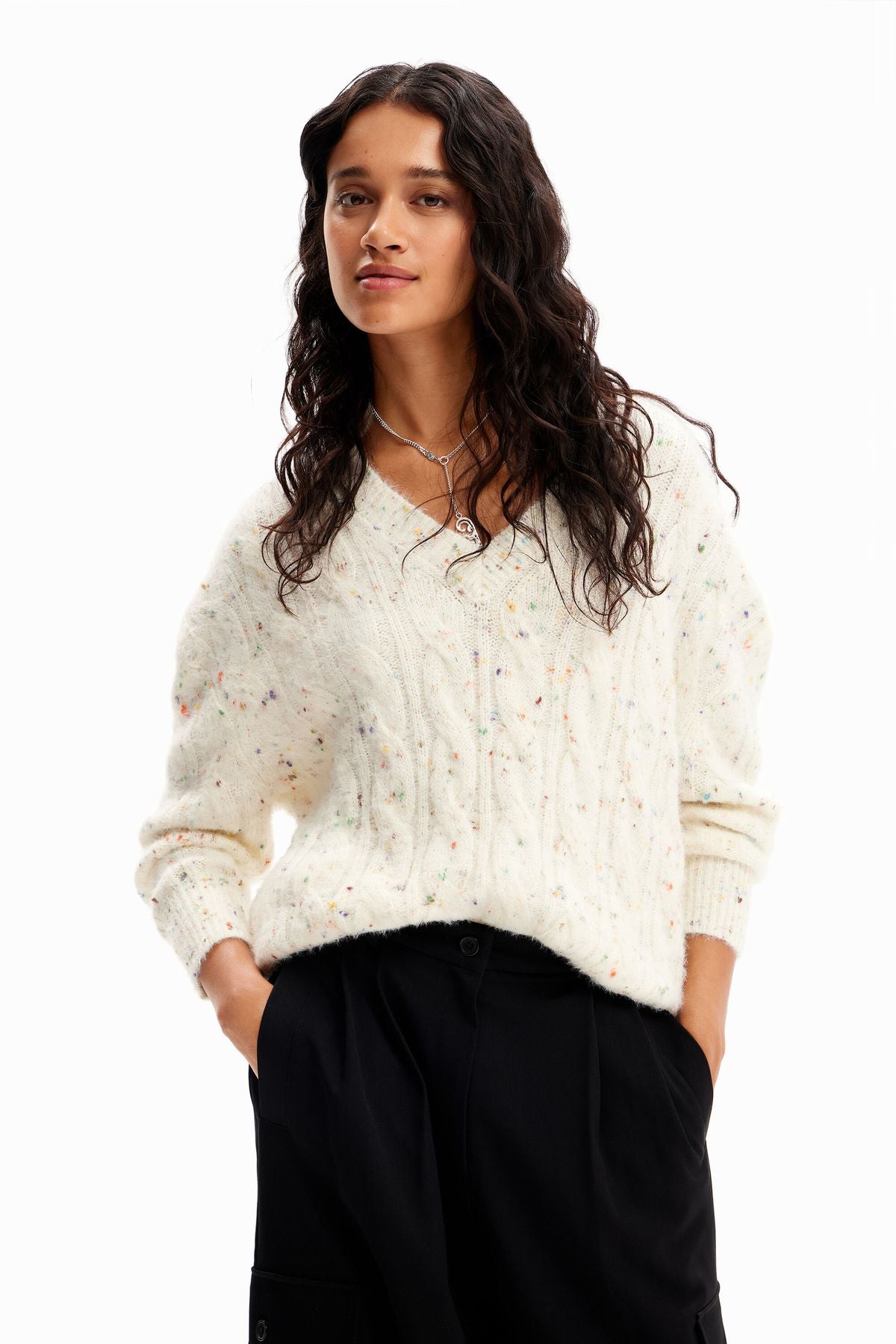 Desigual Maglione Donna Bianco con Scollo a V e Dettagli a Contrasto