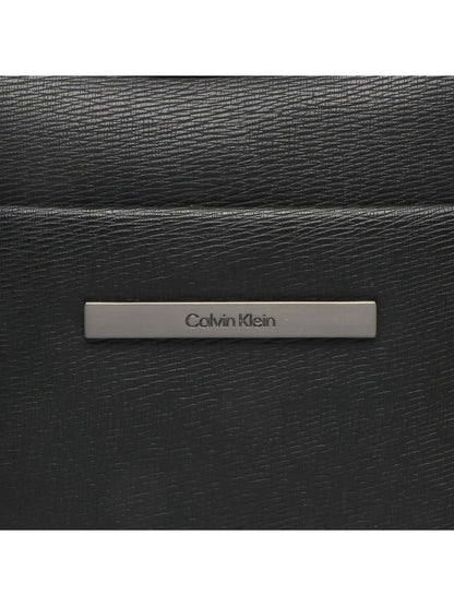 CALVIN KLEIN Borsello Uomo Nero con Tracolla Regolabile e Logo - vista 3